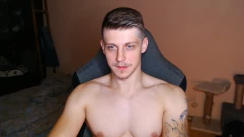 Vampire online show from 10-07-25, 03:47