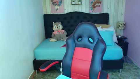 Rachel Jones  online show from 01-17-26, 10:35