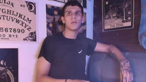 Snapshot of _realwav chatting on 09-14-25, 12:37 wav online show from 09-14-25, 12:37