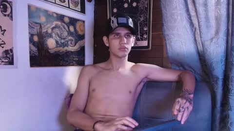 Snapshot of _realwav chatting on 09-21-25, 09:49 wav online show from 09-21-25, 09:49