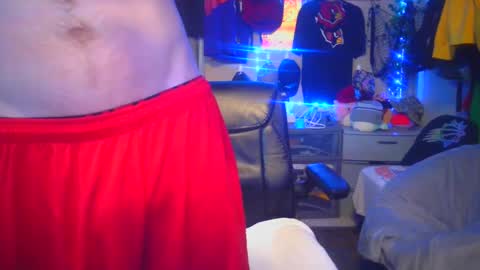 Snapshot of _redxxx chatting on 12-19-24, 03:40 REDxxx online show from 12-19-24, 03:40