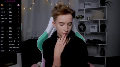 Rein online show from 12-14-25, 05:29