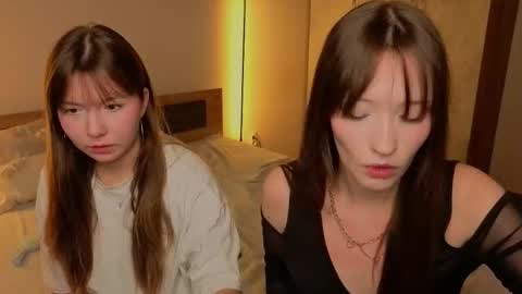 LISSAPVT IS OPEN online show from 10-18-25, 04:41