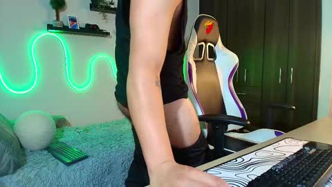 Snapshot of _robertobaggio chatting on 02-15-25, 12:11 Roberto online show from 02-15-25, 12:11