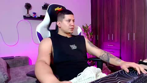 Snapshot of _robertobaggio chatting on 02-27-25, 01:07 Roberto online show from 02-27-25, 01:07