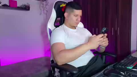 Snapshot of _robertobaggio chatting on 09-09-25, 12:37 Roberto online show from 09-09-25, 12:37