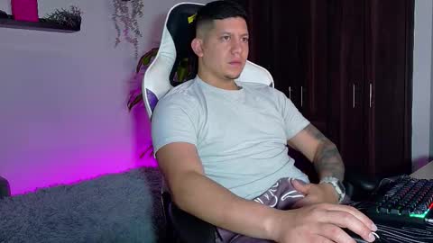 Snapshot of _robertobaggio chatting on 09-26-25, 09:46 Roberto online show from 09-26-25, 09:46