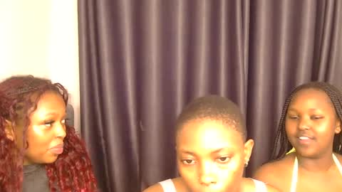 Snapshot of _roxxana chatting on 07-11-26, 04:32 Roxxana online show from 07-11-26, 04:32