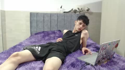 _ruby_red online show from 11-30-25, 08:02