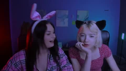 sabrina  online show from 03-28-26, 09:42