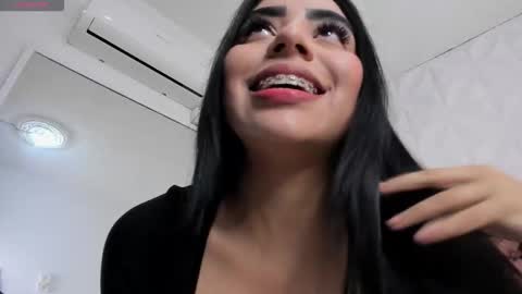 Snapshot of _samara_conner chatting on 12-14-25, 09:41 Samara online show from 12-14-25, 09:41