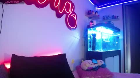 Snapshot of _santalove_ chatting on 12-05-24, 01:25 SantaLove online show from 12-05-24, 01:25