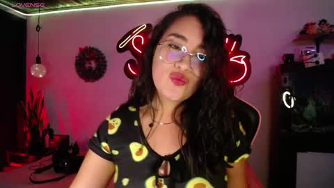 Snapshot of _santalove_ chatting on 12-28-24, 04:51 SantaLove online show from 12-28-24, 04:51