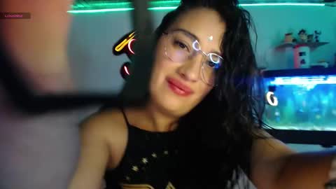 Snapshot of _santalove_ chatting on 01-16-25, 06:48 SantaLove online show from 01-16-25, 06:48