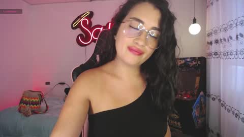 Snapshot of _santalove_ chatting on 02-05-25, 09:40 SantaLove online show from 02-05-25, 09:40