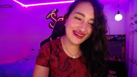 Snapshot of _santalove_ chatting on 02-08-25, 08:53 SantaLove online show from 02-08-25, 08:53