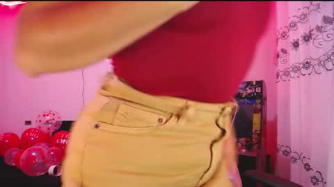 Snapshot of _santalove_ chatting on 02-14-25, 08:59 SantaLove online show from 02-14-25, 08:59