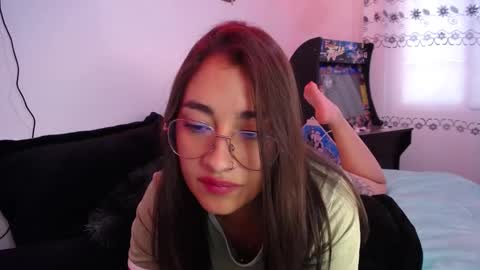 Snapshot of _santalove_ chatting on 03-12-25, 07:38 SantaLove online show from 03-12-25, 07:38