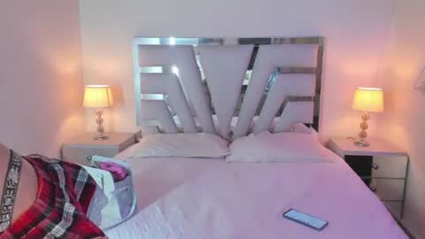 Snapshot of _sara_exotic chatting on 07-18-26, 05:00 Sara online show from 07-18-26, 05:00
