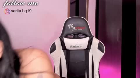 Snapshot of _sara_hernandez chatting on 01-21-25, 09:57 Sara intagram online show from 01-21-25, 09:57