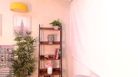 Snapshot of _sassy_girl chatting on 02-12-25, 06:51 Sassy Girl online show from 02-12-25, 06:51