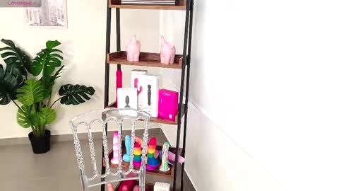 Snapshot of _sassy_girl chatting on 02-25-25, 06:31 Sassy Girl online show from 02-25-25, 06:31