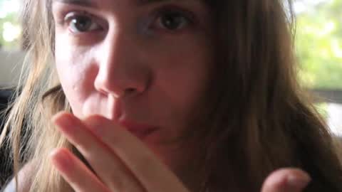 Lia online show from 01-24-25, 01:35