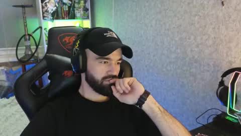 Ask me online show from 12-22-25, 12:07