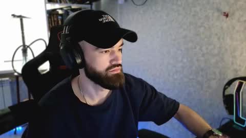 Ask me online show from 03-01-26, 01:02