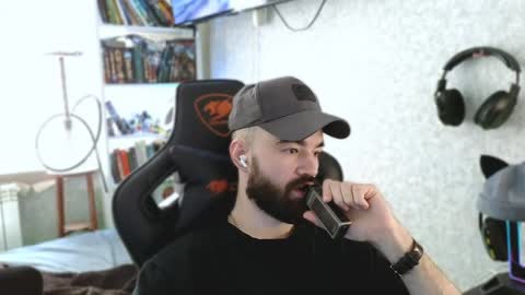 Ask me online show from 04-16-26, 09:54