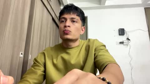 Juan Pablo-independent model online show from 05-26-26, 03:24