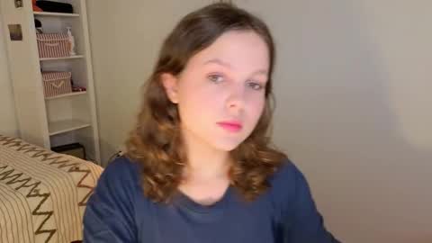 Alice online show from 09-22-25, 02:13