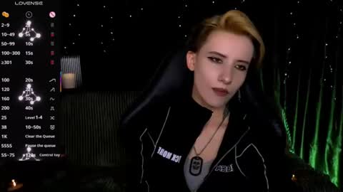 Snapshot of _shadow_devil__ chatting on 07-28-26, 06:53 Alex online show from 07-28-26, 06:53
