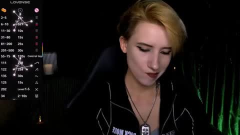 Snapshot of _shadow_devil__ chatting on 07-28-26, 07:39 Alex online show from 07-28-26, 07:39