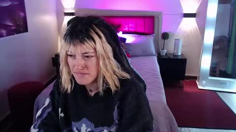 _sharlotte777 online show from 03-12-25, 01:08