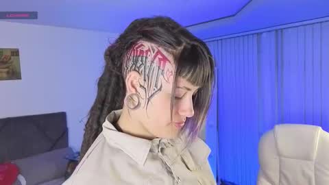 Snapshot of _sharlotte777 chatting on 02-27-26, 01:22 _sharlotte777 online show from 02-27-26, 01:22