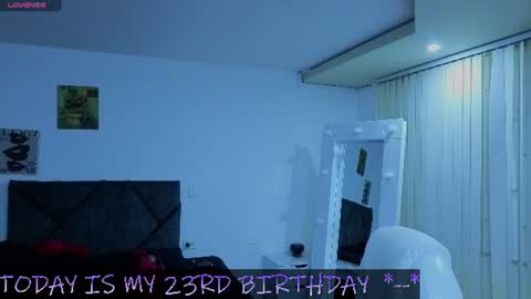 Snapshot of _sharlotte777 chatting on 06-27-26, 01:39 _sharlotte777 online show from 06-27-26, 01:39