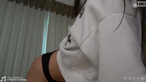 Marinette online show from 12-21-24, 01:58