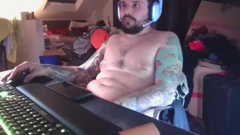 Snapshot of _smiley_bear27 chatting on 12-03-25, 09:29 _smiley_bear27 online show from 12-03-25, 09:29