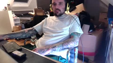 _smiley_bear27 online show from 08-08-26, 10:28