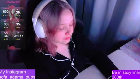 Snapshot of _sofia_adam_ chatting on 05-06-26, 06:19 pups online show from 05-06-26, 06:19