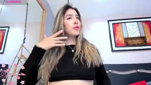 Snapshot of _sofia_cruz chatting on 07-01-26, 07:46 640 200 online show from 07-01-26, 07:46
