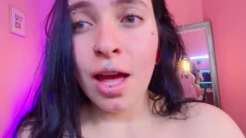 Snapshot of _sofia_smith1 chatting on 07-14-26, 02:05 Sofia online show from 07-14-26, 02:05