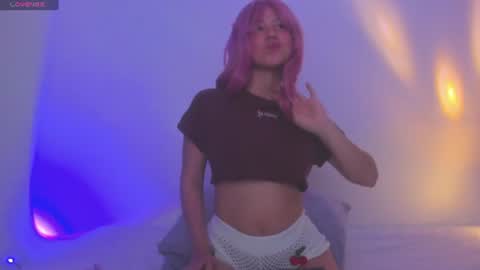 Snapshot of _sofiglow chatting on 07-15-26, 10:04 _sofiglow online show from 07-15-26, 10:04