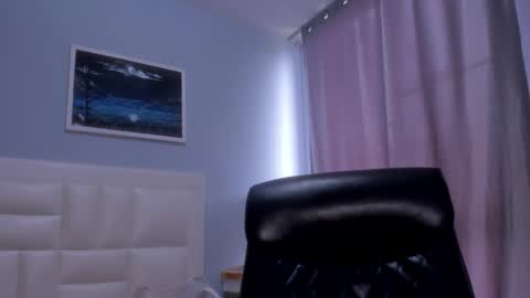 sophie online show from 03-06-25, 07:43