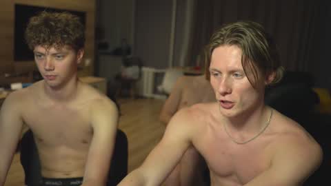 OLIVERpvt is open online show from 01-17-25, 04:04