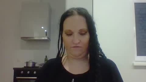 Melisa online show from 01-14-25, 01:49
