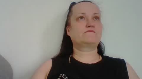 Melisa online show from 02-01-25, 08:08