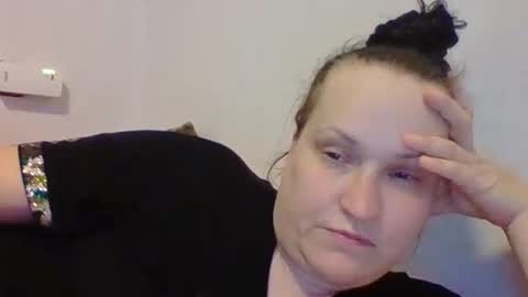 Melisa online show from 02-23-25, 09:26