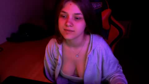 Snapshot of _sweet_foxy_ chatting on 04-30-26, 04:57 Mari online show from 04-30-26, 04:57